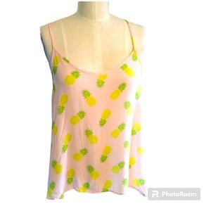 Make + Model Light Barbie Pink Pineapple Tank Top sz M flowy spaghetti strap EUC